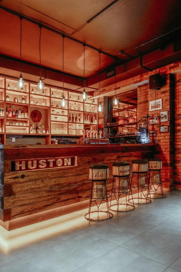 Huston Hotel Exterior foto